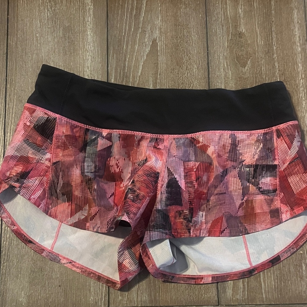 lululemon athletica Black and Pink Patterned Athletic Shorts